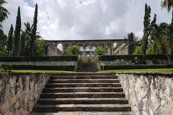 Queen's Staircase in Nassau on an island highlights sightseeing tour, a shore excursion on a Bahamas cruise from Miami
